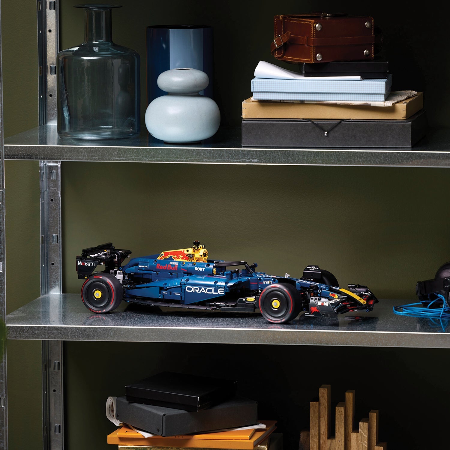 LEGO® Technic™ - Oracle Red Bull Racing RB20 F1 Car