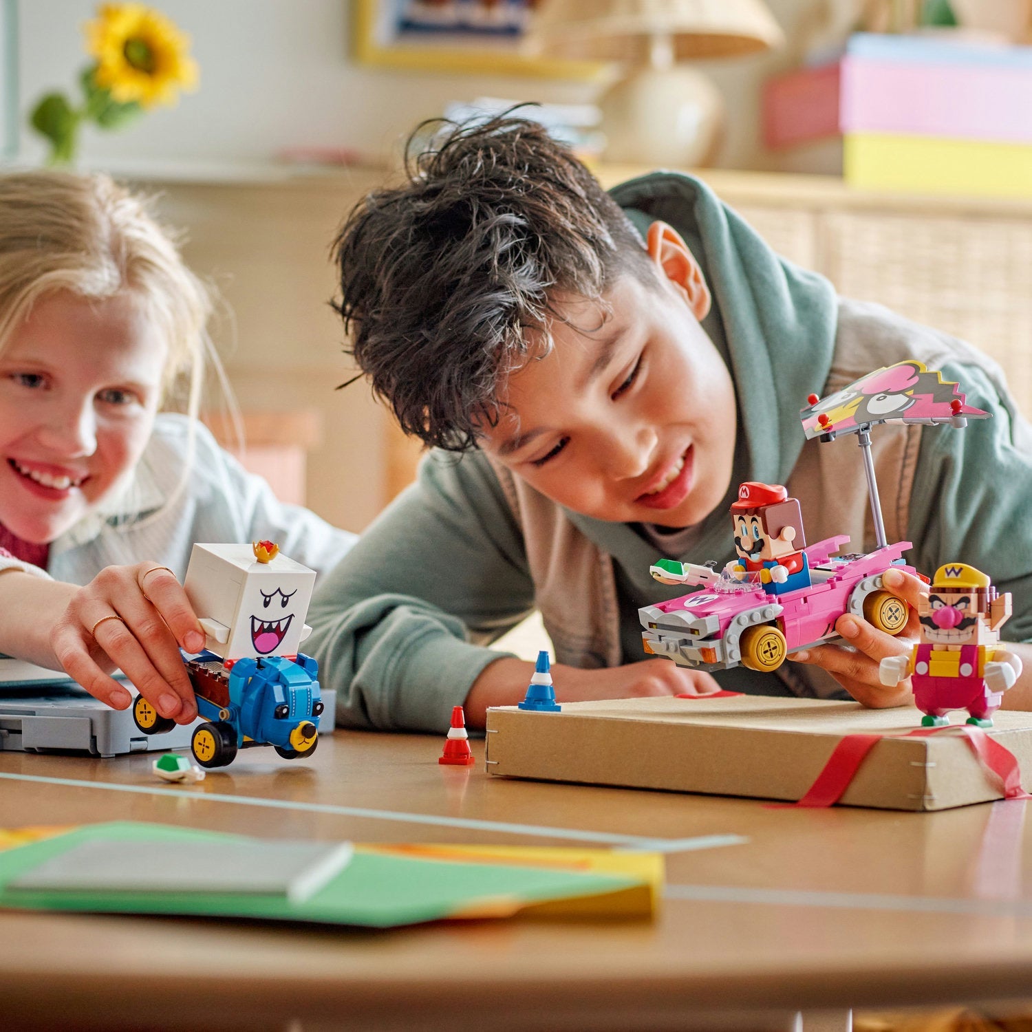 LEGO® Super Mario™ Mario Kart™ – Wario & King Boo - Đồ Chơi Lắp Ráp Xe Đua Badwagon & Teddy Buggy 72038 - Góc nhìn khác 3