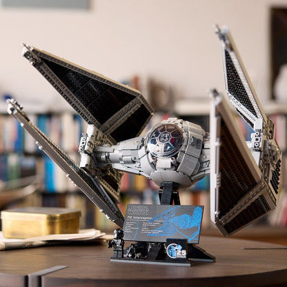 LEGO® Star Wars™ TIE Interceptor™ Mô hình lắp ráp cao cấp dòng UCS 75382 - Hình ảnh bổ sung 8
