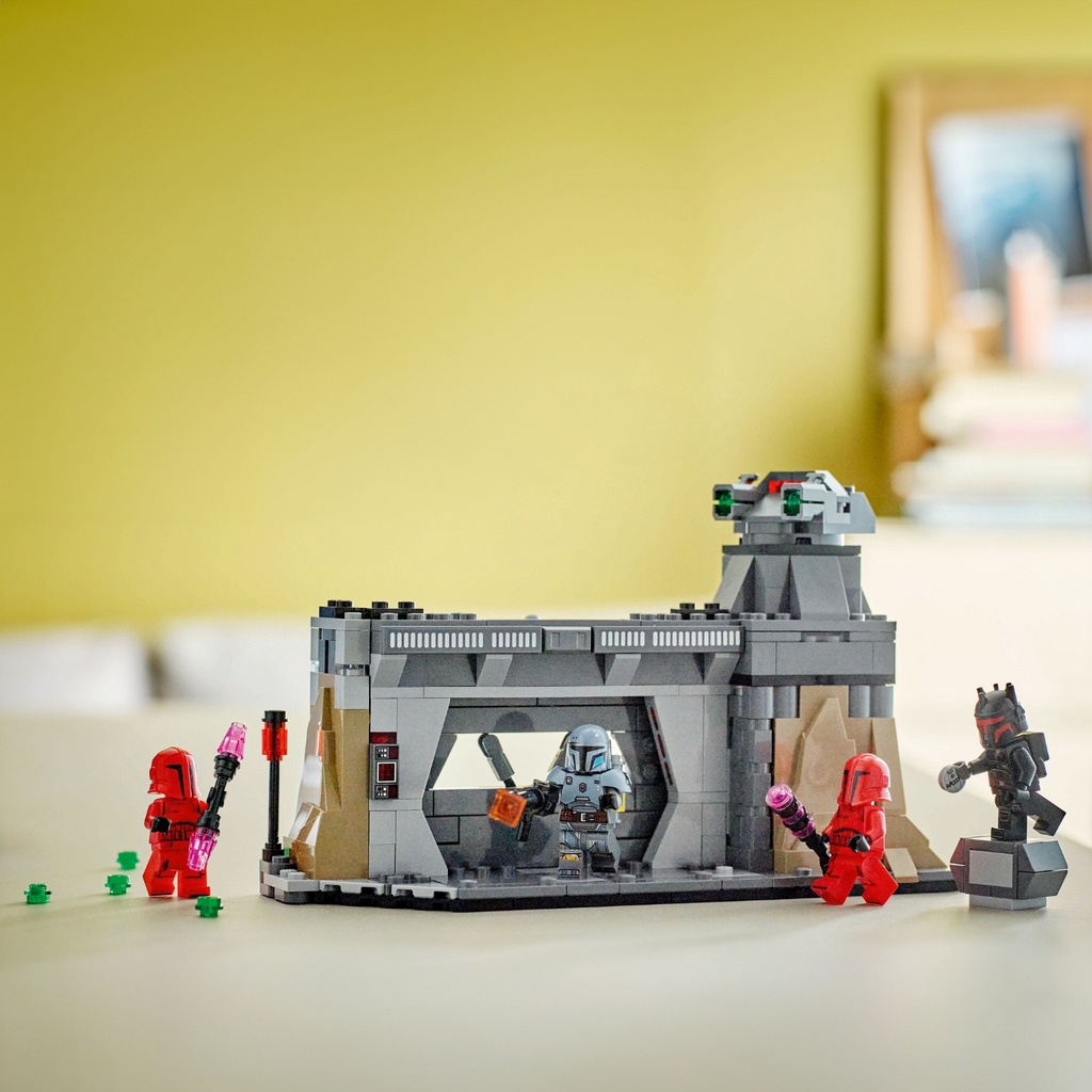 LEGO® Star Wars™ Paz Vizsla™ and Moff Gideon™ Battle Đồ chơi lắp ráp LEGO 75386 - Hình ảnh bổ sung 5