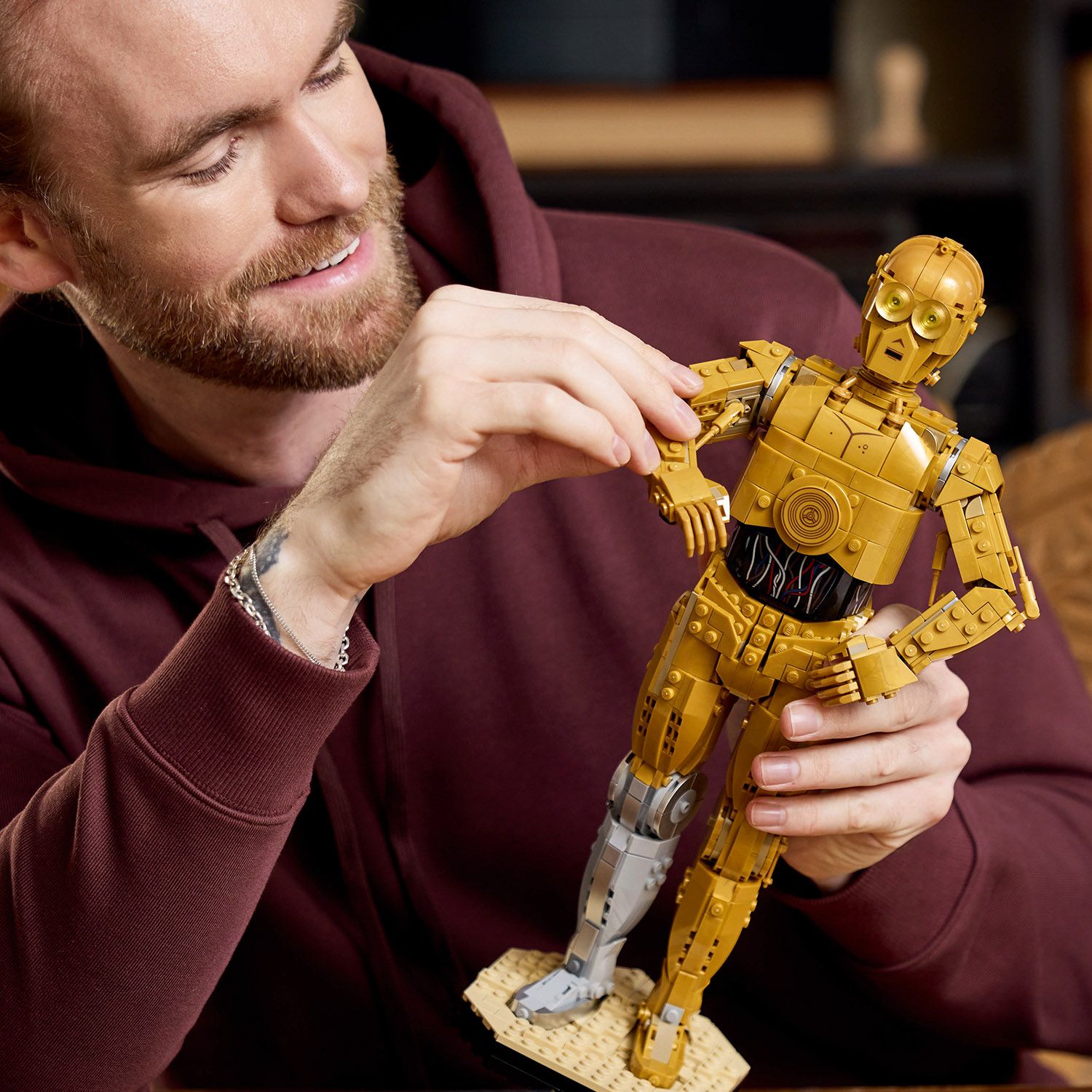LEGO® Star Wars™ C-3PO™ Mô Hình Lắp Ráp Droid Cao Cấp LEGO 75398 LEGO - ảnh 2 - LEGO Building Sets