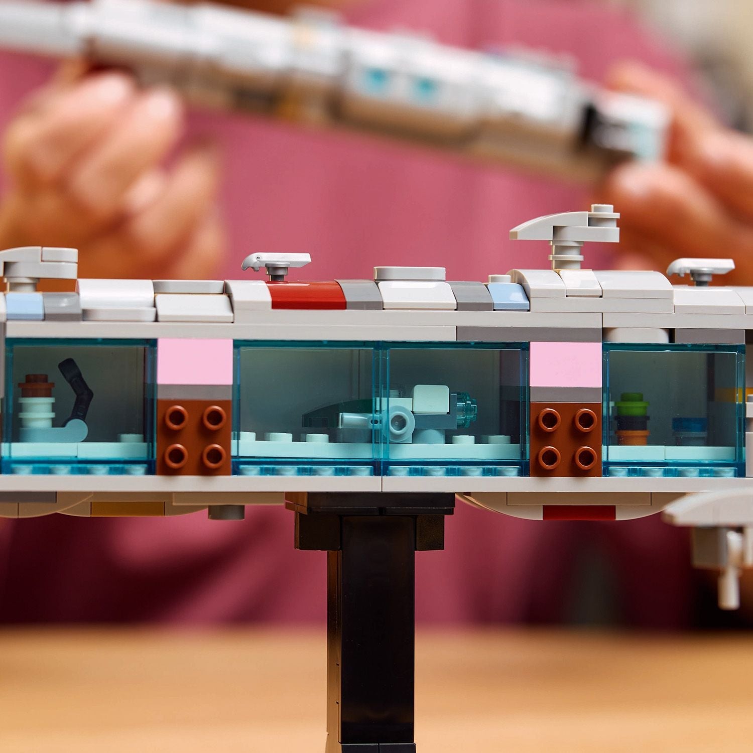 LEGO® Star Wars™ Home One Starcruiser - Mô Hình Tàu Vũ Trụ Tỉ Lệ Mid-scale LEGO 75405 - Hình ảnh bổ sung 8