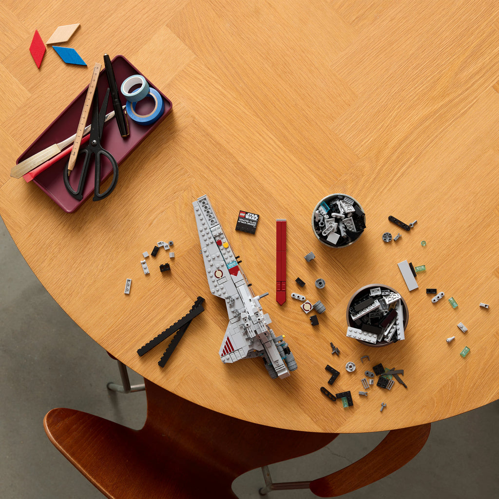 LEGO® Star Wars™ Venator-Class Attack Cruiser™ Mô Hình Phi Thuyền Tấn Công LEGO 75441 - Hình ảnh bổ sung 4