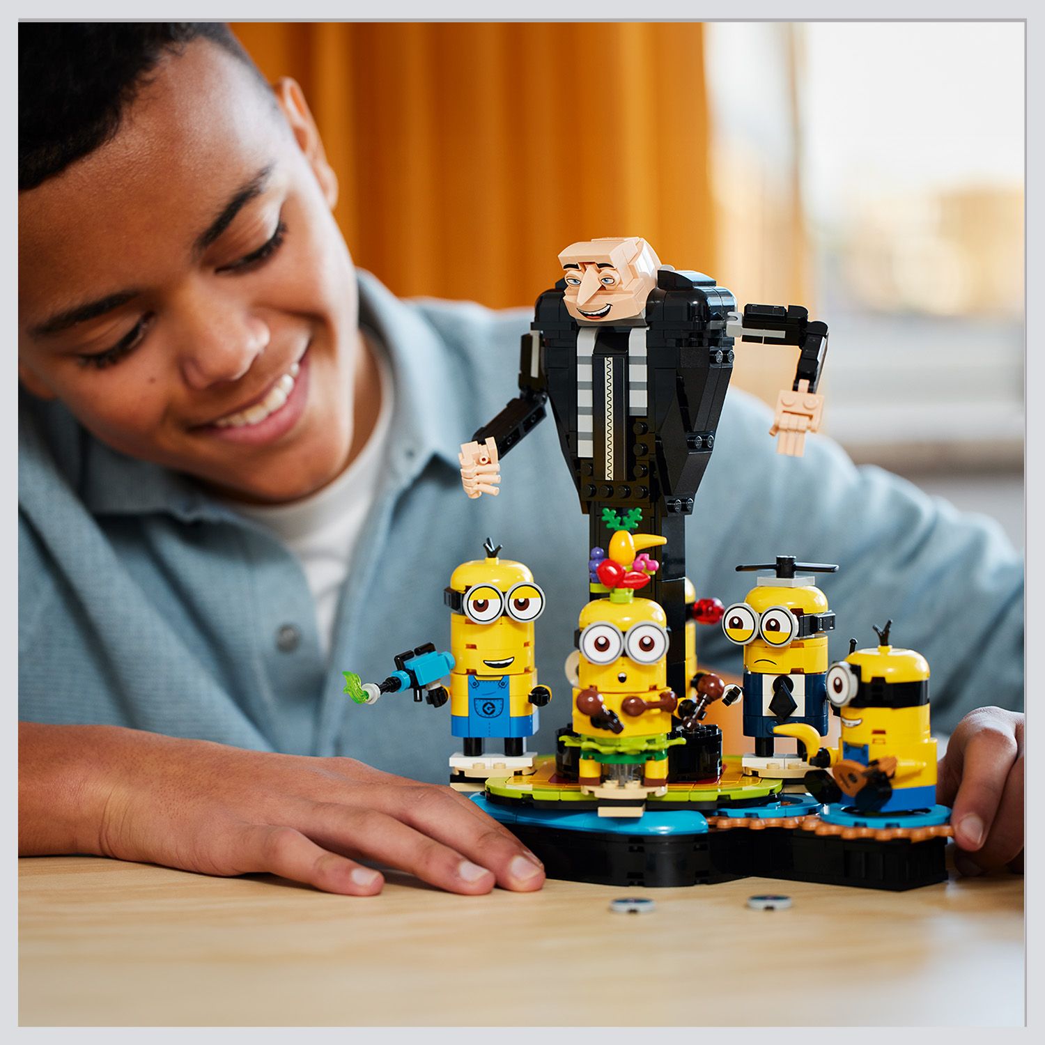 LEGO® Despicable Me 4 Brick-Built Gru and Minions - Bộ lắp ráp mô hình Gru và Minions nhảy múa - LEGO 75582 AG LEGO® Certifie