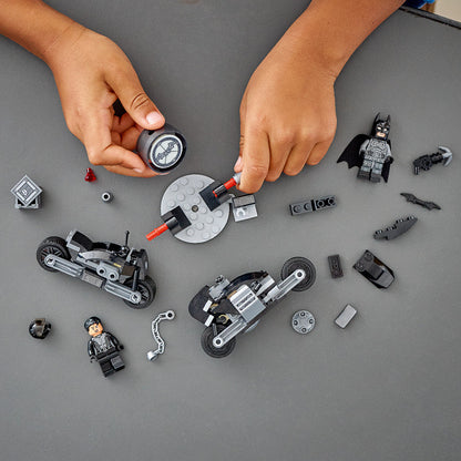 LEGO® DC Batman™ & Selina Kyle™ Motorcycle Pursuit - Đồ Chơi Lắp Ráp Mô Tô Siêu Anh Hùng - LEGO 76179 - Hình ảnh bổ sung 5