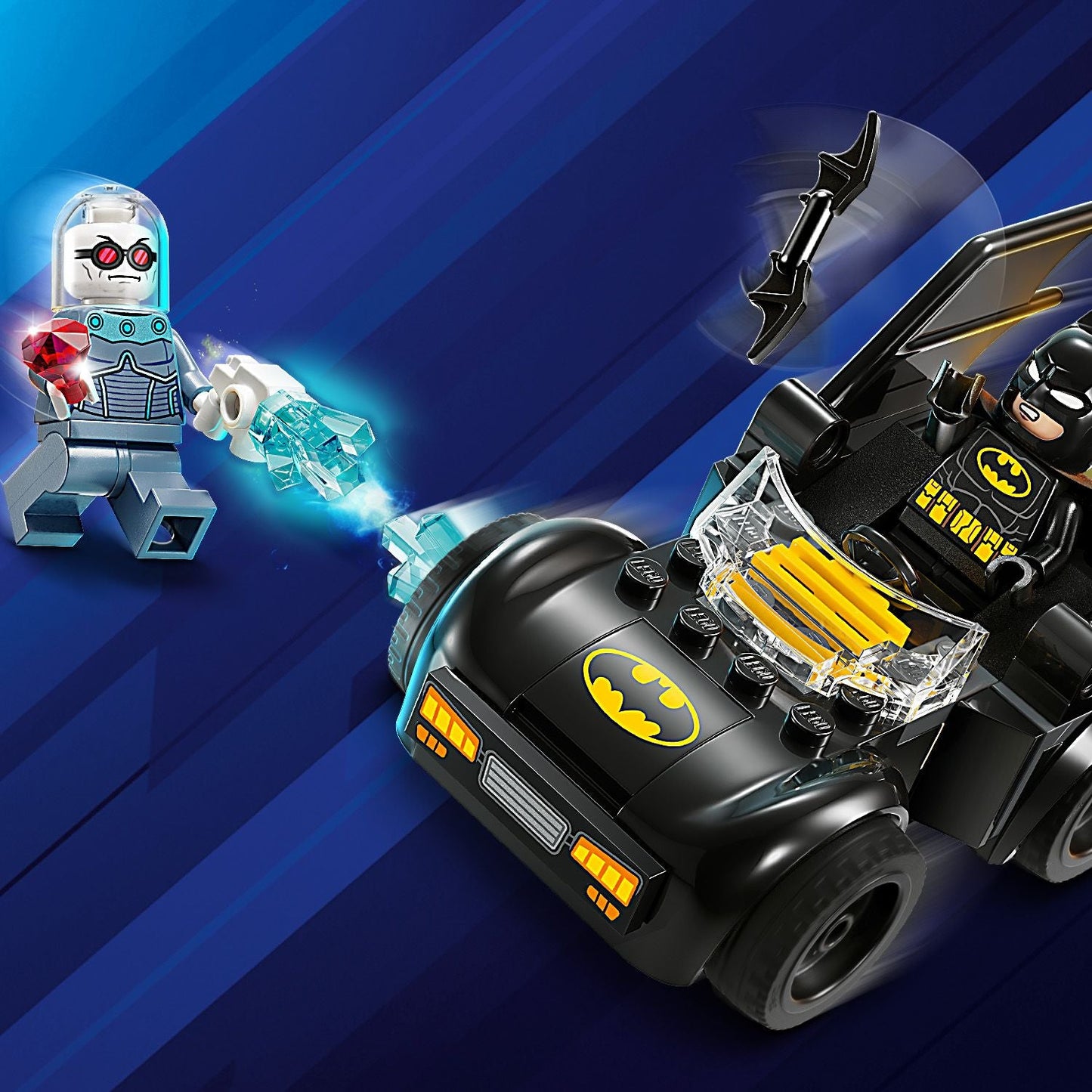 LEGO® DC Batman™: Batman & Batmobile™ vs. Mr. Freeze™ - Bộ Đồ Chơi Lắp Ráp Xe Batmobile Siêu Anh Hùng LEGO 76301 - Hình ảnh bổ sung 6