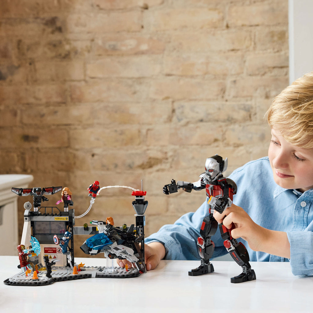 LEGO® Marvel Captain America: Civil War Action Battle - Đồ chơi lắp ráp Trận chiến Nội chiến - LEGO 76314 - Góc nhìn khác 3