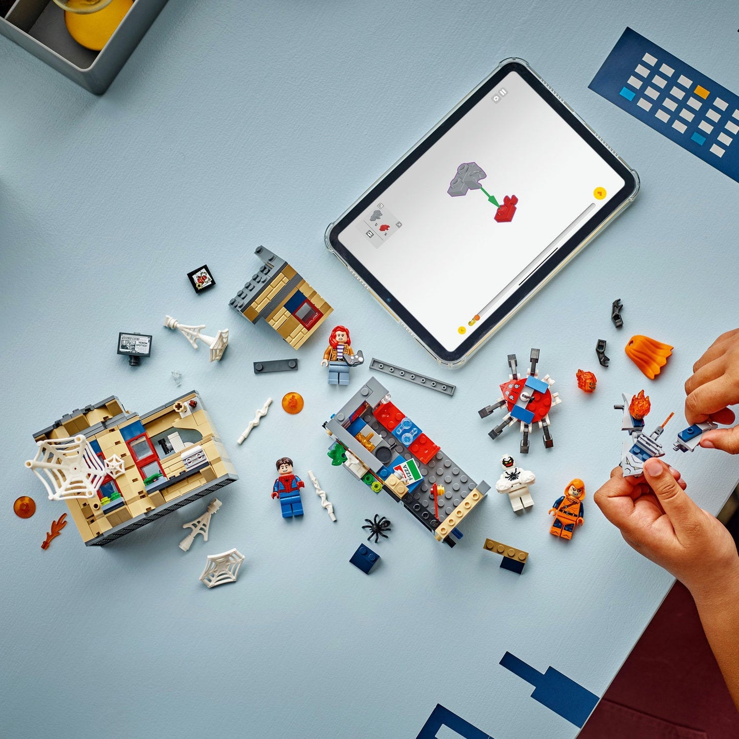 LEGO® Marvel Peter Parker’s Apartment - Đồ Chơi Lắp Ráp Căn Hộ Của Spider-Man - LEGO 76317 - Hình ảnh bổ sung 4