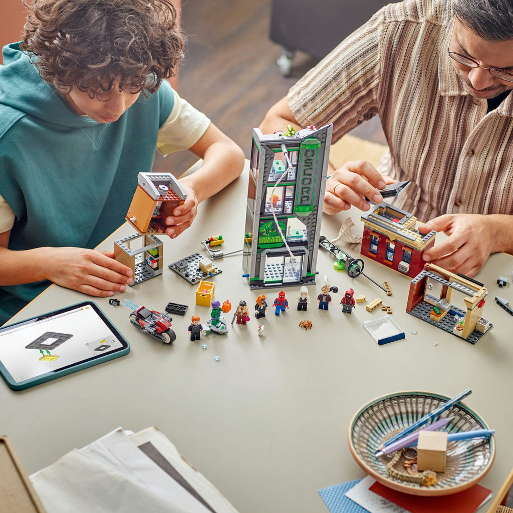 LEGO® Marvel Spider-Man vs. Oscorp - Mô Hình Lắp Ráp Trận Chiến Tại Oscorp 76324 - Hình ảnh bổ sung 5