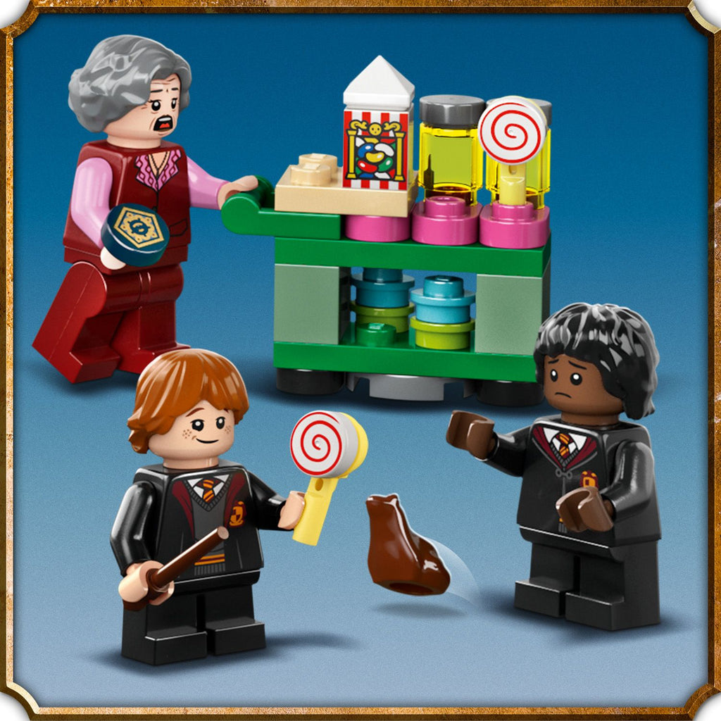 LEGO® Harry Potter™ Hogwarts Express™ & Hogsmeade™ Station - Đồ Chơi Lắp Ráp Tàu Hỏa Và Nhà Ga LEGO 76423 - Hình ảnh bổ sung 7