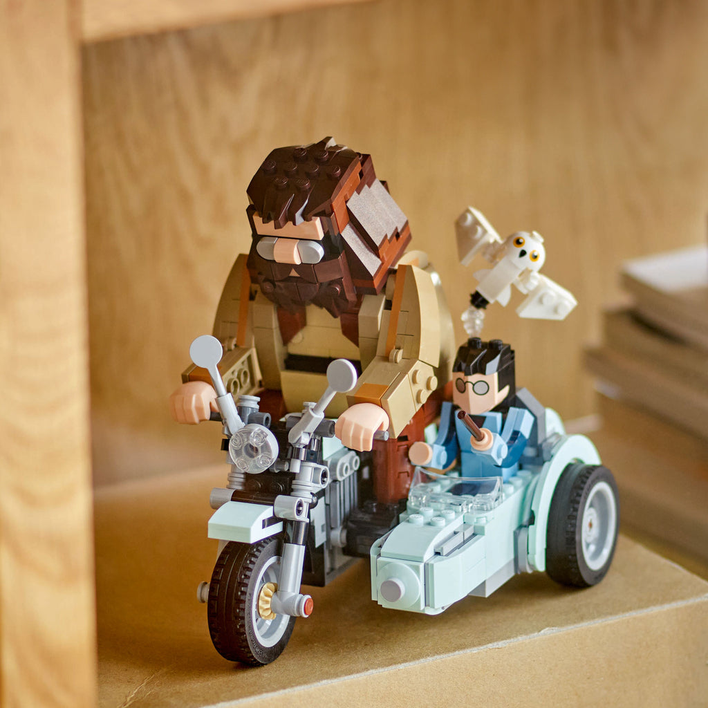 LEGO® Harry Potter™ Hagrid™ & Harry’s Motorcycle Ride - Bộ Lắp Ráp Xe Máy Phù Thủy - LEGO 76443 - Góc nhìn khác 3