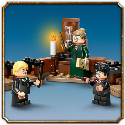 LEGO® Harry Potter™ Hogwarts™ Castle: Flying Lessons - Bộ Đồ Chơi Lắp Ráp Lâu Đài Hogwarts: Bài Học Bay (76447) - LEGO LEGO -