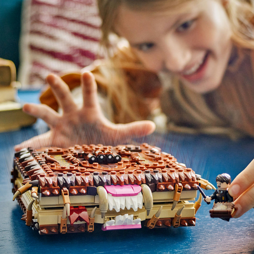 LEGO® Harry Potter™ Chomping Monster Book of Monsters - Đồ chơi lắp ráp Cuốn Sách Quái Vật - LEGO 76449 - Góc nhìn khác 3