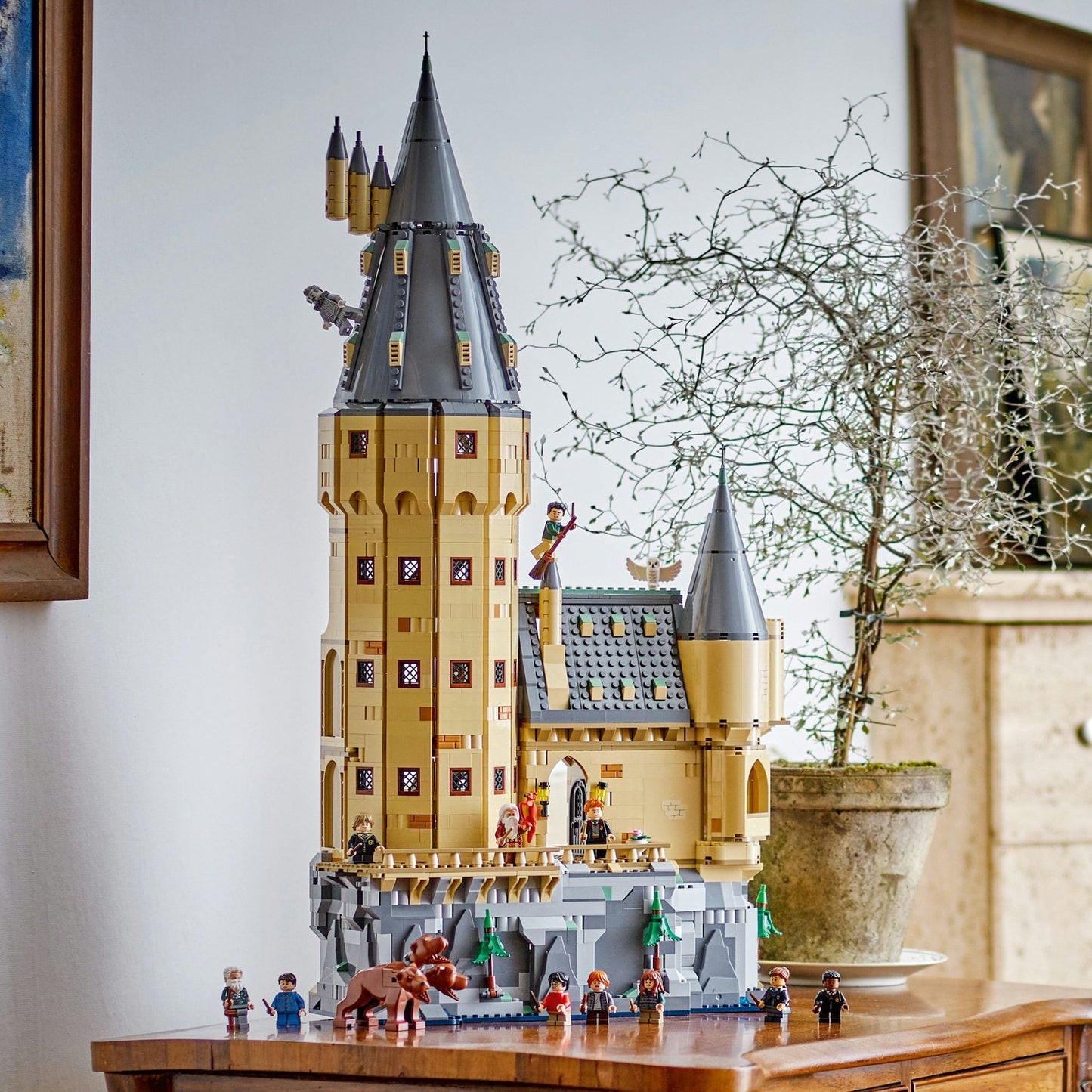 LEGO® Harry Potter™ Hogwarts™ Castle: The Main Tower - Bộ Đồ Chơi Lắp Ráp Lâu Đài Hogwarts: Tháp Chính LEGO 76454 - Hình ảnh bổ sung 5