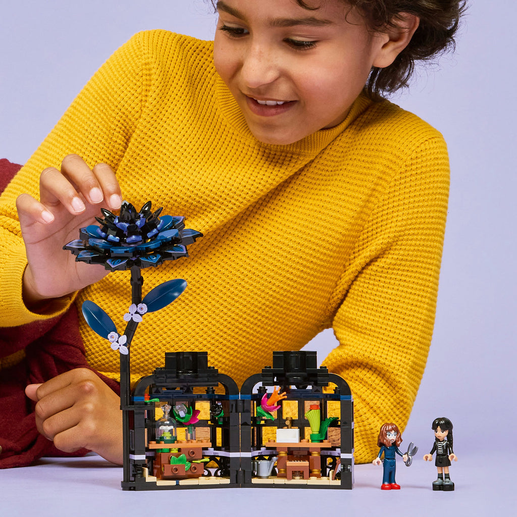 LEGO® Wednesday Black Dahlia Flower - Mô Hình Lắp Ráp Hoa Thược Dược Đen 76784 - Góc nhìn khác 3