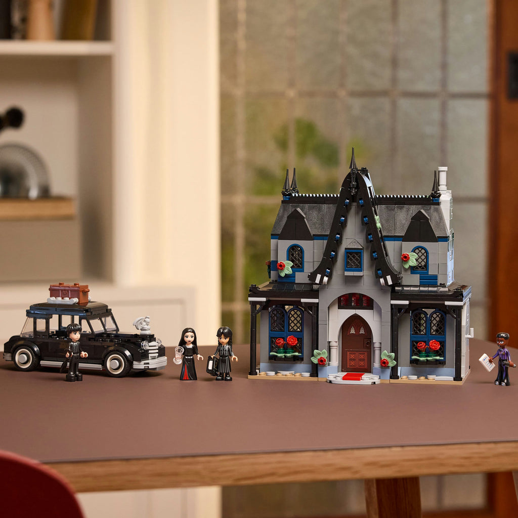 LEGO® Wednesday Morticia’s Cottage - Bộ lắp ráp Ngôi Nhà Của Morticia - LEGO 76786 - Hình ảnh bổ sung 5