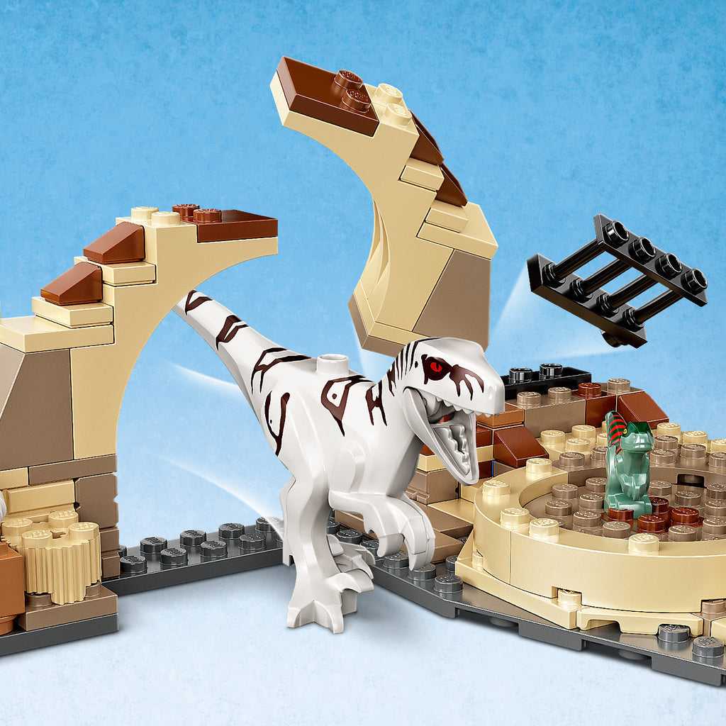 LEGO® Jurassic World Atrociraptor Dinosaur: Bike Chase - Đồ chơi lắp ráp Truy Đuổi Khủng Long - LEGO 76945 LEGO - ảnh 1 - LEG