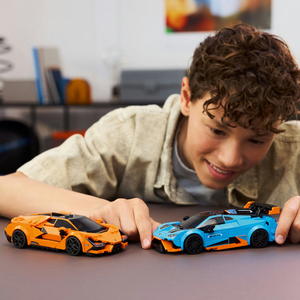 LEGO® Speed Champions Lamborghini Revuelto & Huracán STO - Bộ Đồ Chơi Lắp Ráp Siêu Xe LEGO 77238 - Góc nhìn khác 3