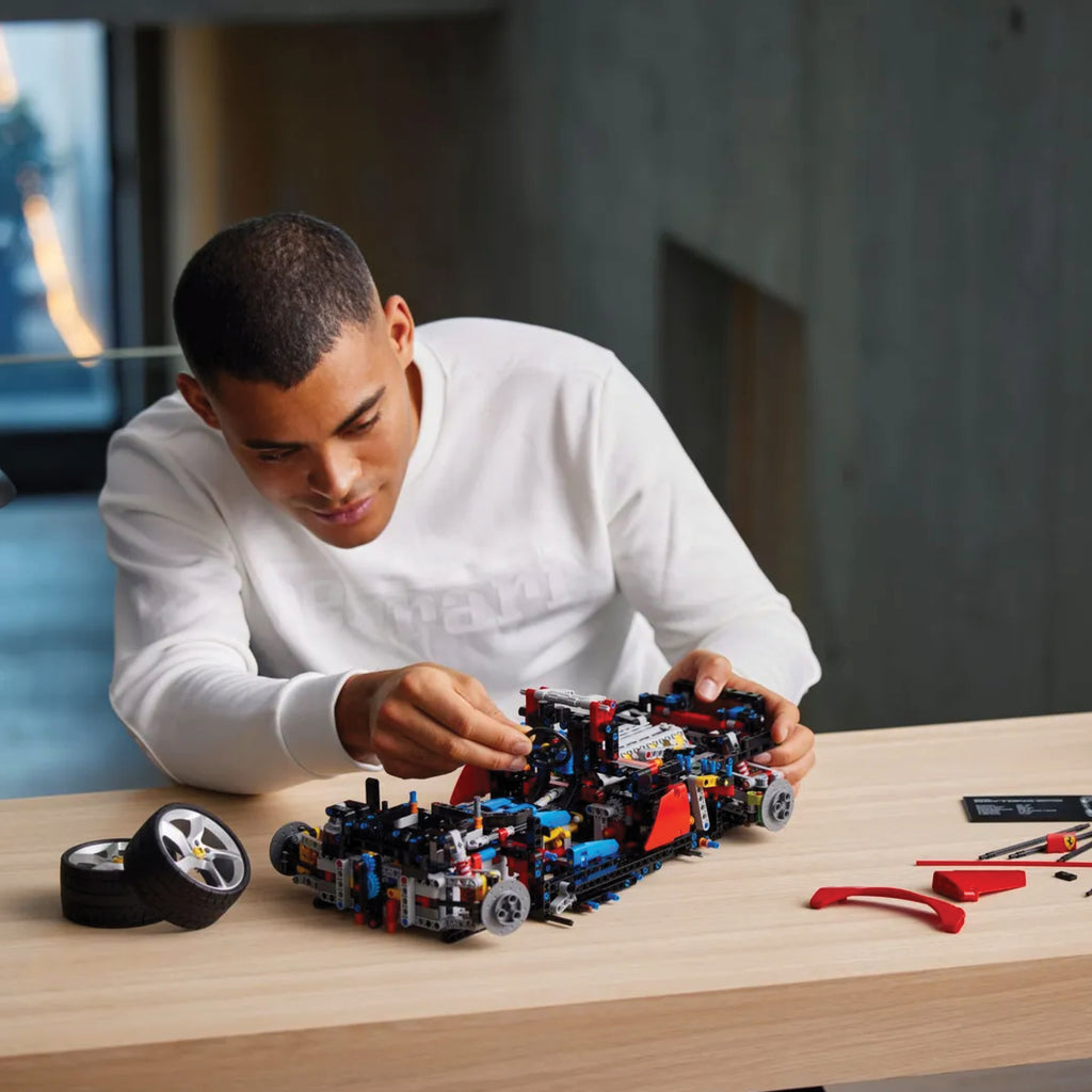 LEGO® Technic Ferrari Daytona SP3 - Mô hình Siêu xe Lắp ráp LEGO 42143 - Hình ảnh bổ sung 5