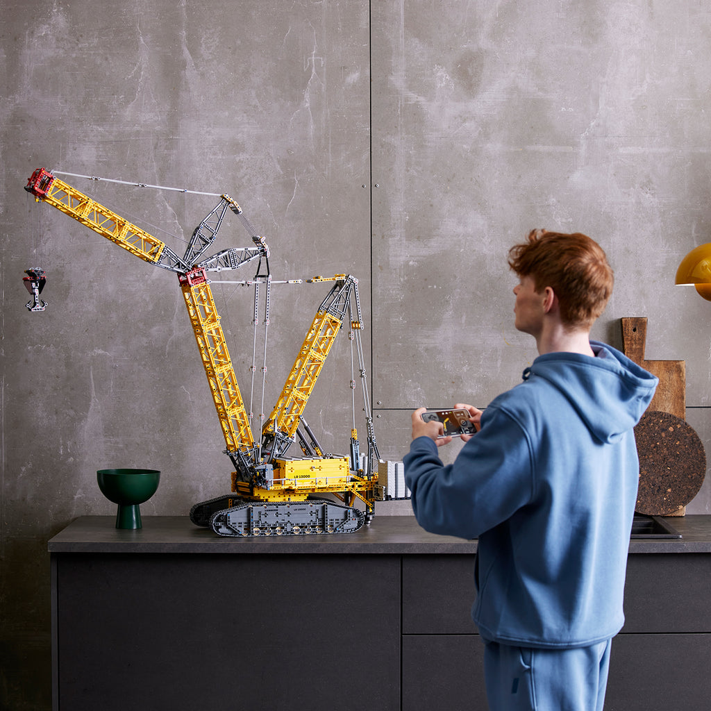 LEGO® TECHNIC™ Liebherr Crawler Crane LR 13000 Mô Hình Cần Cẩu Xích Khổng Lồ LEGO 42146 - Hình ảnh bổ sung 7