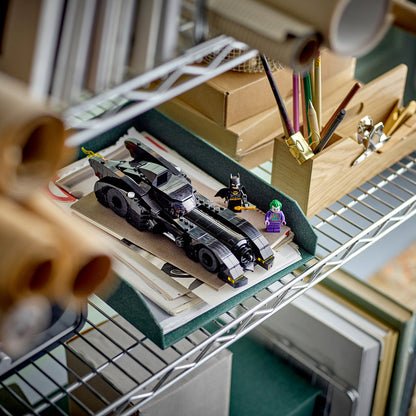LEGO® DC™ Batmobile™: Batman™ vs. The Joker™ Chase (76224) Đồ chơi lắp ráp Xe Batmobile 1989 LEGO