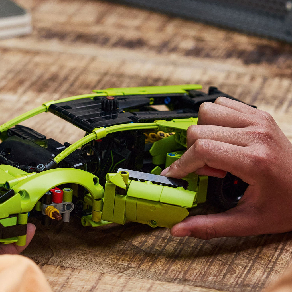 LEGO® TECHNIC™ Lamborghini Huracán Tecnica - Mô Hình Siêu Xe Thể Thao Lắp Ráp - LEGO 42161 - Hình ảnh bổ sung 8