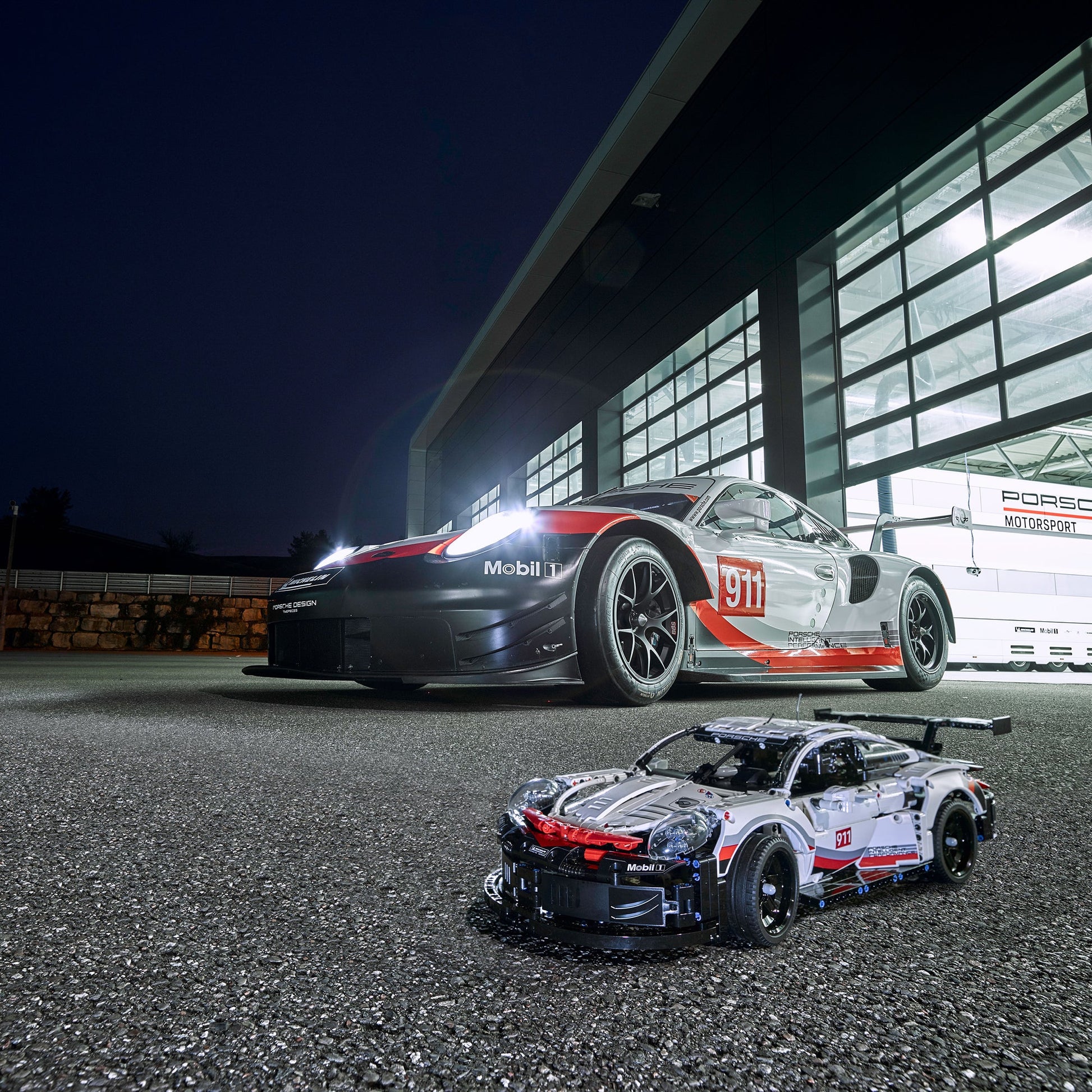 LEGO® Technic™ 42096 Porsche 911 RSR - Mô Hình Xe Đua Siêu Xe Lắp Ráp Cao Cấp LEGO - ảnh 2 - LEGO Set
