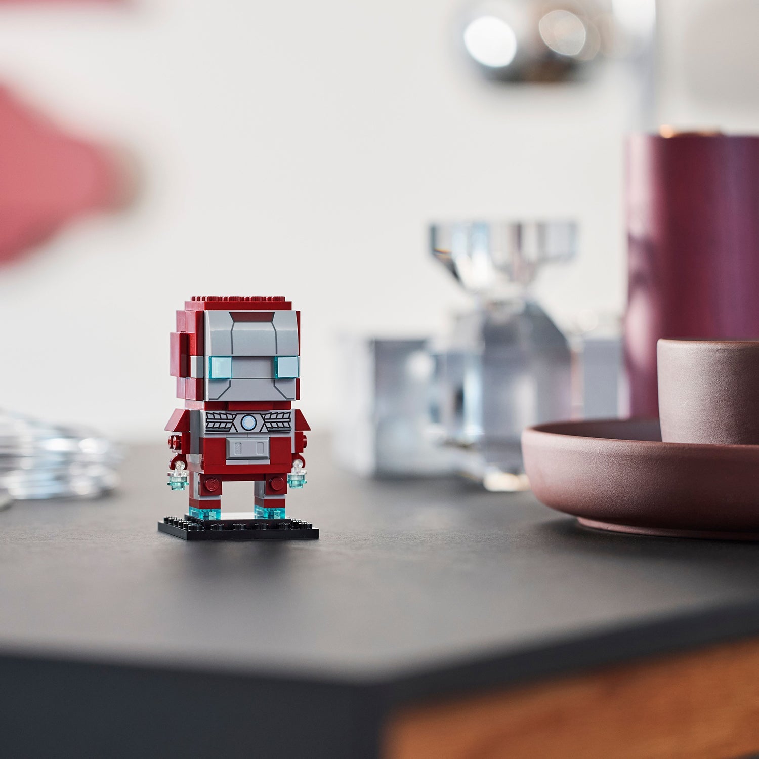LEGO® BrickHeadz™ Iron Man MK5 Figure Mô Hình Lắp Ráp Marvel Siêu Anh Hùng LEGO 40669 LEGO - ảnh 2 - Mô hình lắp ráp LEGO