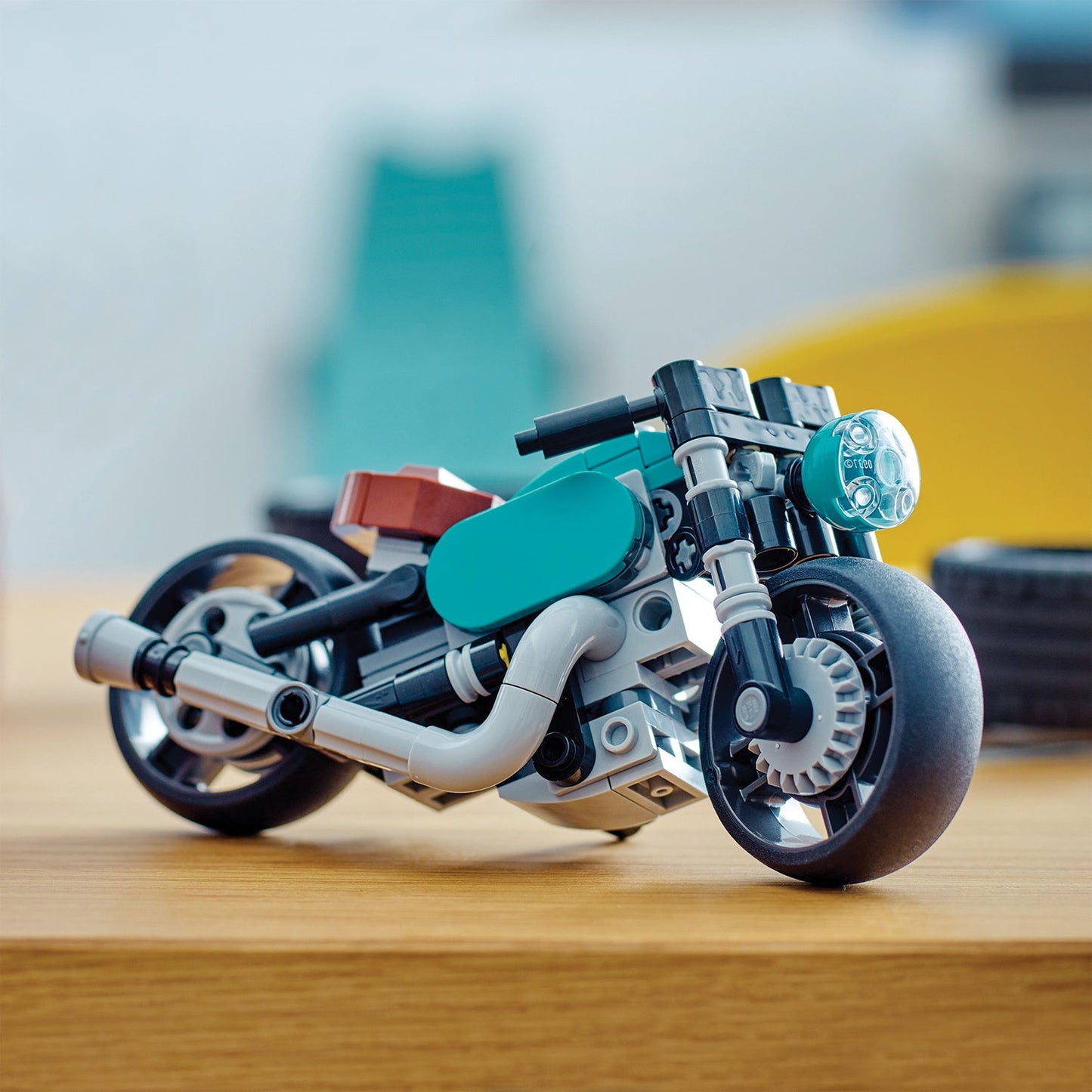 LEGO® Creator 3-in-1 Vintage Motorcycle (31135) - Đồ chơi lắp ráp xe mô tô cổ điển 3 trong 1 - LEGO - Hình ảnh bổ sung 7