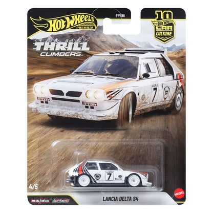 Hot Wheels Premium Car Culture 2-Pack 2004 Volkswagen Gold R32 & Volkswagen Golf MK7