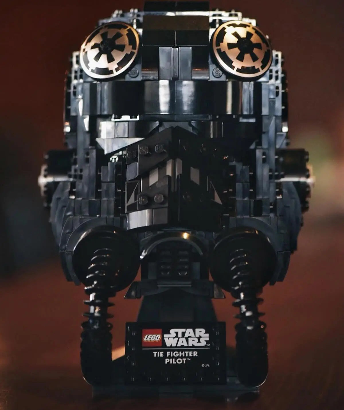 LEGO® Star Wars™ TIE Fighter Pilot™ Helmet - Mô Hình Lắp Ráp Trưng Bày LEGO 75274 - Góc nhìn khác 3