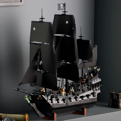 LEGO® ICONS™ Captain Jack Sparrow’s Pirate Ship - Mô hình Tàu Cướp Biển Ngọc Trai Đen - LEGO 10365