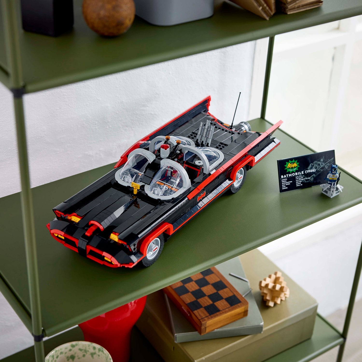 LEGO® DC Batman™: The Classic TV Series Batmobile™ - Mô Hình Xe Batmobile Cổ Điển 1966 - LEGO 76328 - Hình ảnh bổ sung 8
