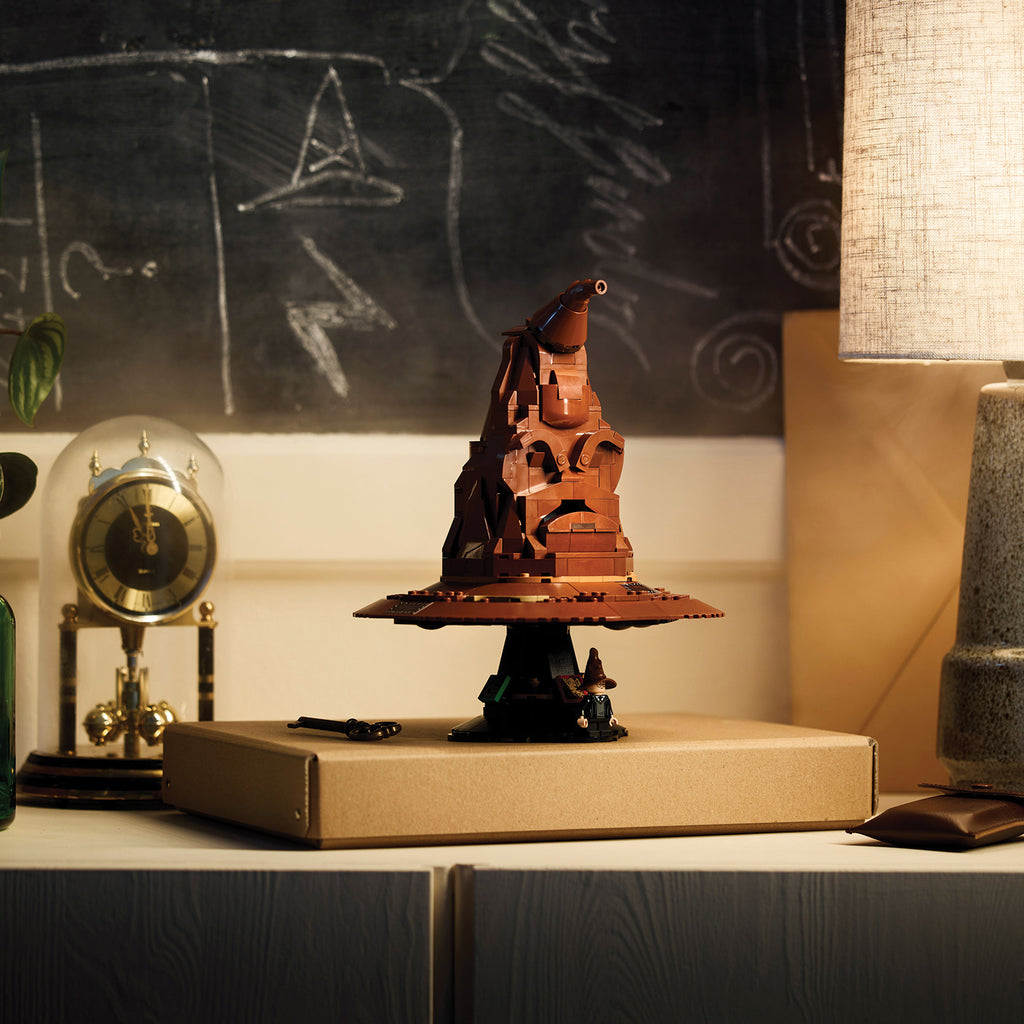 LEGO® Harry Potter™ Talking Sorting Hat™ - Mô hình Nón Phân Loại Biết Nói - LEGO 76429 - Hình ảnh bổ sung 7