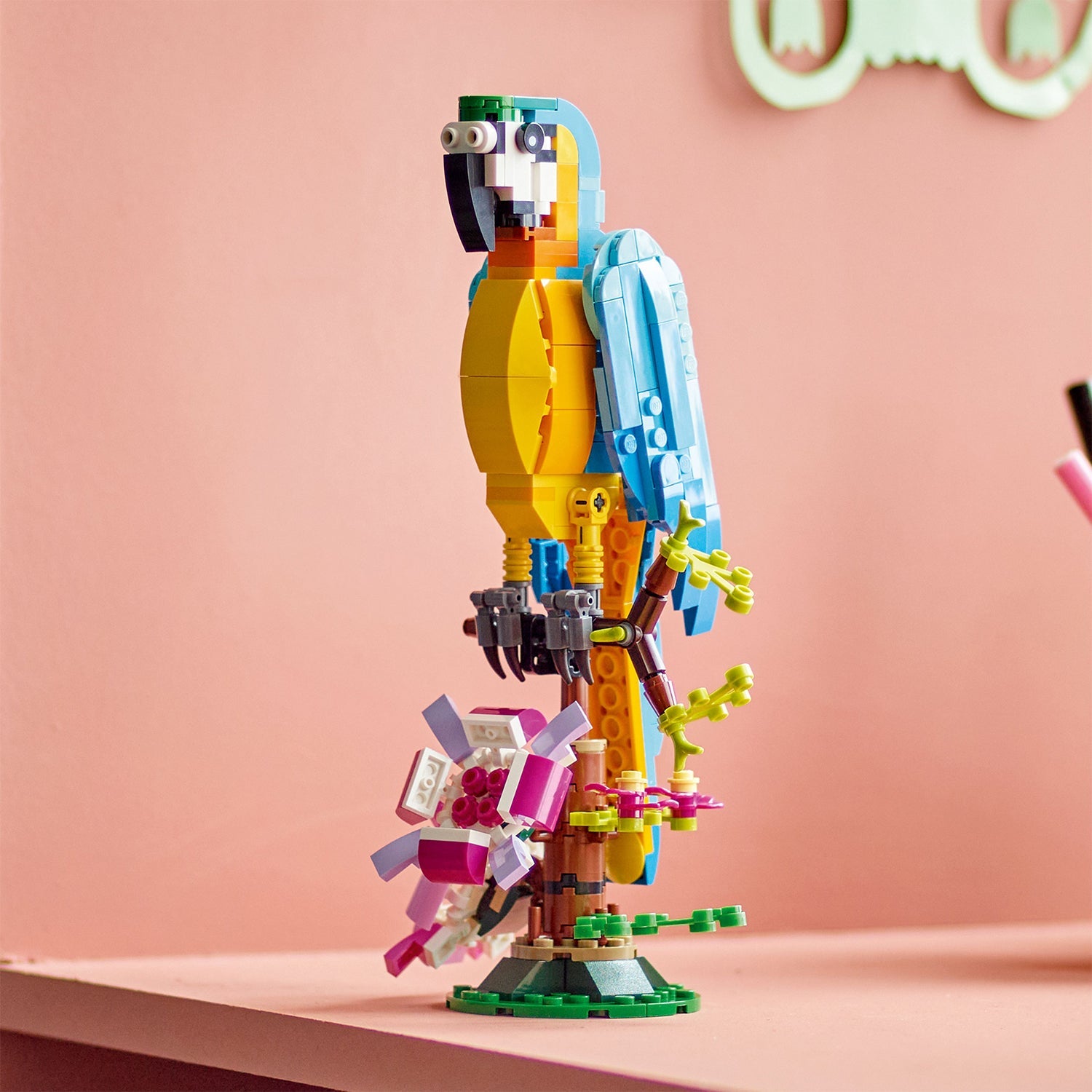 LEGO® Creator 3-in-1 Exotic Parrot Lắp Ráp Vẹt Nhiệt Đới LEGO 31136 LEGO - ảnh 1 - LEGO® Creator 3-in-1