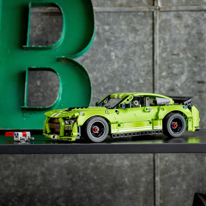 LEGO® Technic™ Ford Mustang Shelby® GT500® - Mô Hình Xe Đua Drag Lắp Ráp - LEGO 42138 - Hình ảnh bổ sung 4