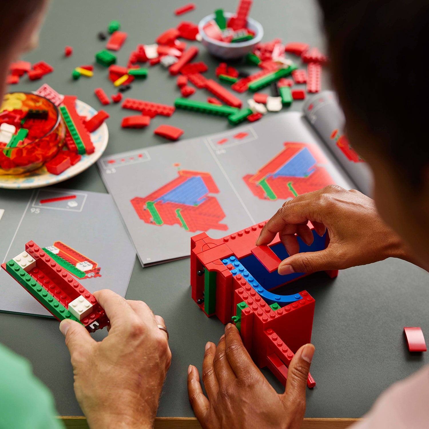 LEGO® Art LOVE - Mô hình lắp ráp nghệ thuật - LEGO 31214 - Hình ảnh bổ sung 9