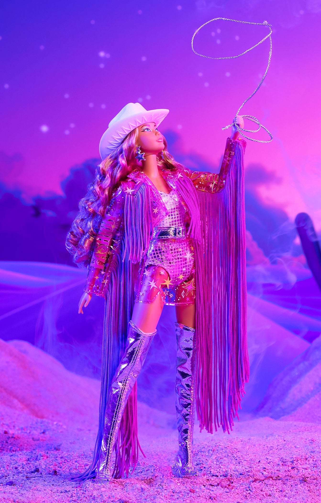 Barbie Fashion Frontier Doll - Búp Bê Sưu Tầm Cao Cấp Barbie Signature HRM92