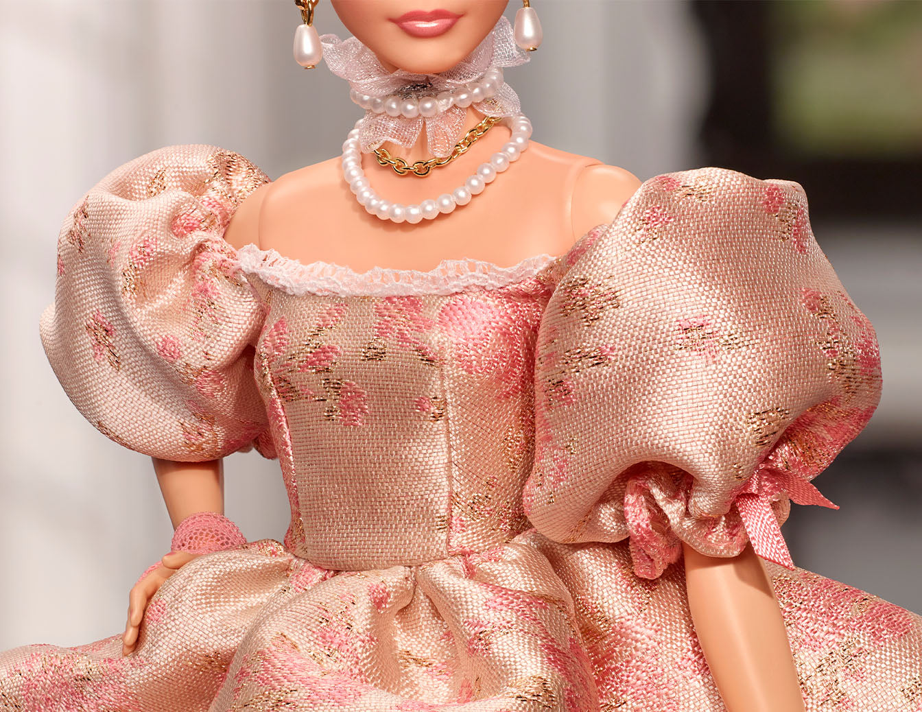 A Tribute to Fashion Barbie Doll - Búp bê sưu tầm cao cấp Mattel Barbie Signature HRM26