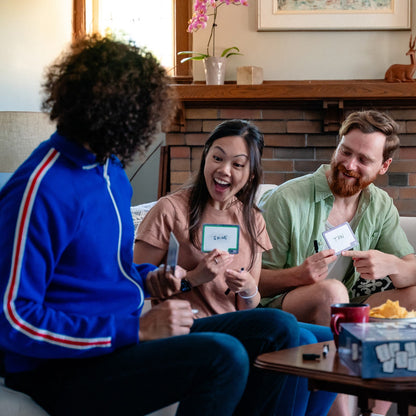 BLANK SLATE™ - Board Game Điền Từ Đoán Ý Đồng Đội - The Op Games