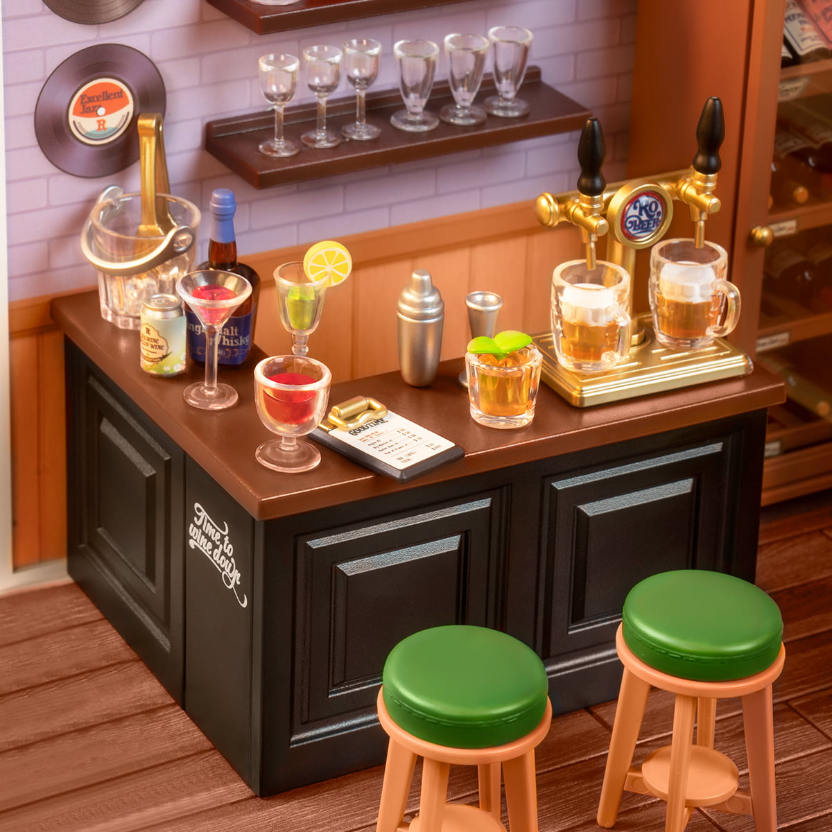 Rolife Super Creator Leisurely Cheers Bar Miniature House (DW012) - Mô hình quán bar nhựa lắp ráp - Rolife