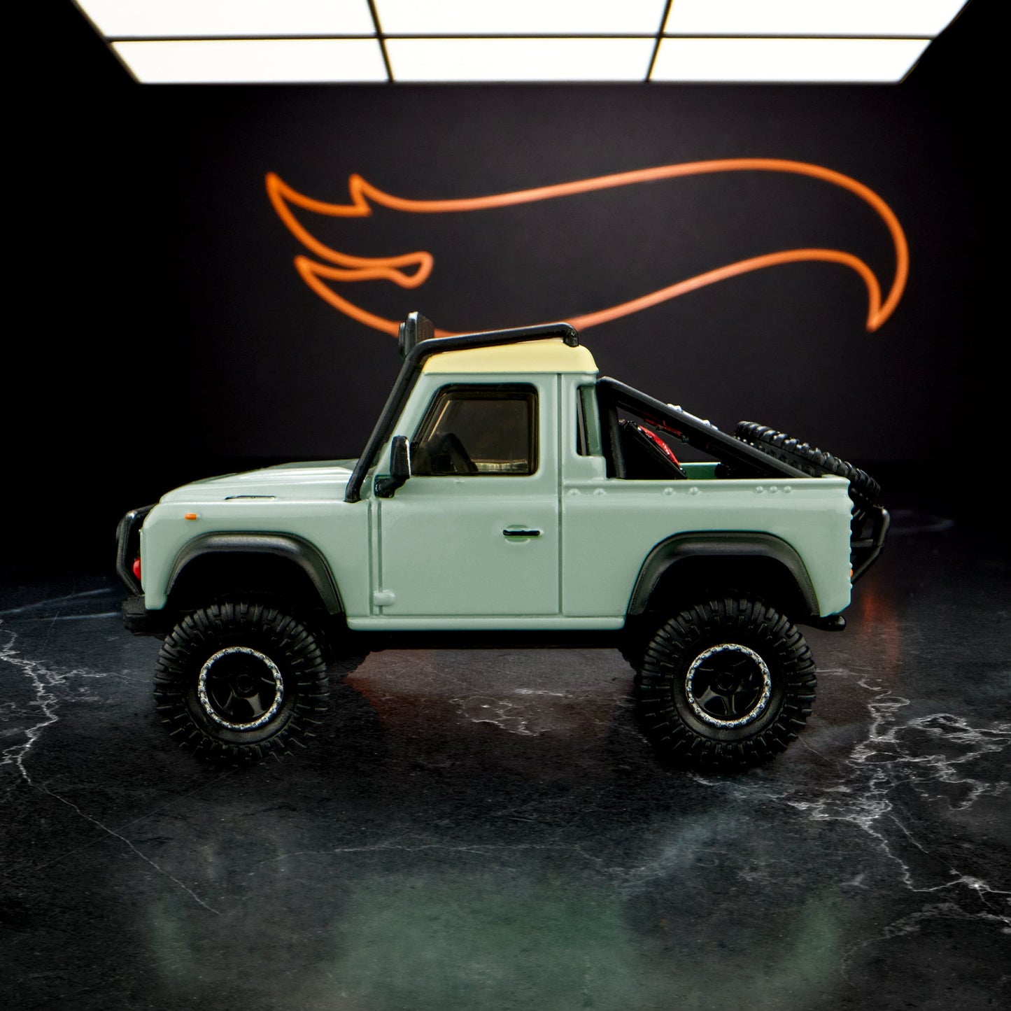 Elite 64 Series Land Rover Defender 90 Pickup Mô hình xe bán tải 1:64 Hot Wheels - Hình ảnh bổ sung 5