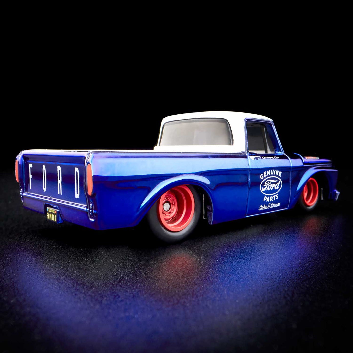 RLC Exclusive 1962 Ford F100 Mô Hình Xe Bán Tải Hot Wheels Red Line Club - Góc nhìn khác 3