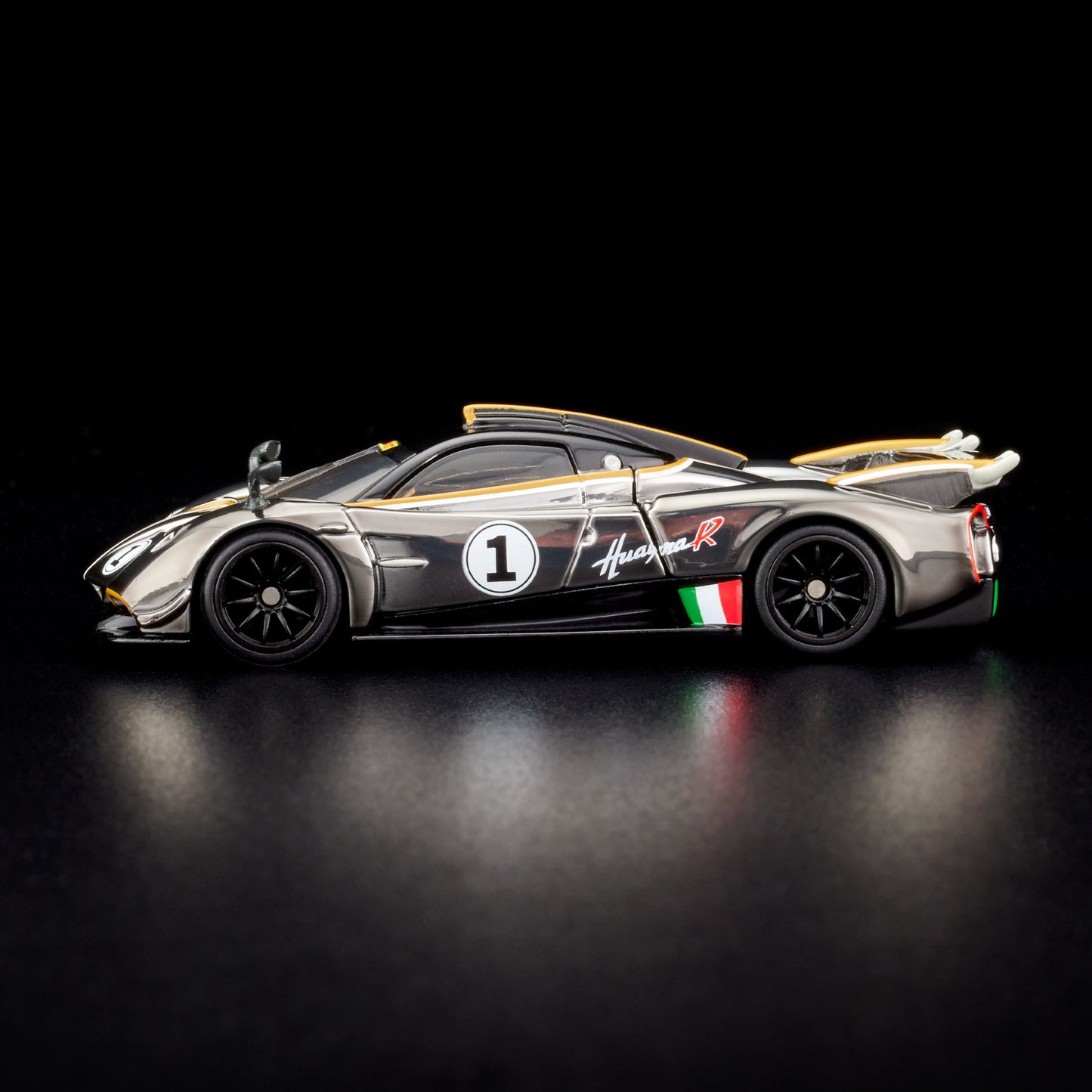 RLC Exclusive ‘21 Pagani Huayra R - Xe Mô Hình Cao Cấp Hot Wheels - Hình ảnh bổ sung 8