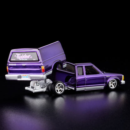 Hot Wheels RLC 1986 Nissan 720 King Cab - Xe Mô Hình Sưu Tầm Cao Cấp Mattel Creations - Hình ảnh bổ sung 4