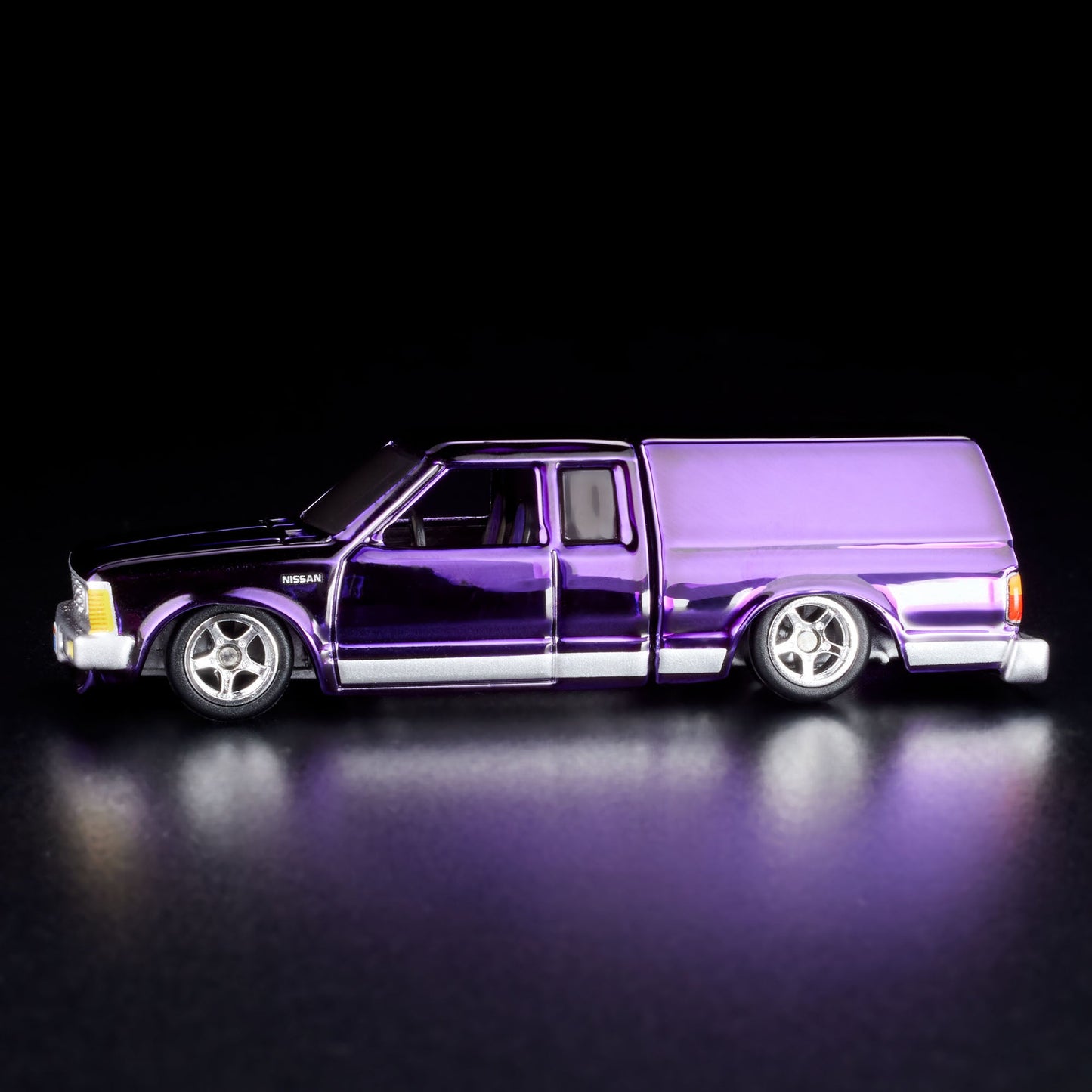 Hot Wheels RLC 1986 Nissan 720 King Cab - Xe Mô Hình Sưu Tầm Cao Cấp Mattel Creations
