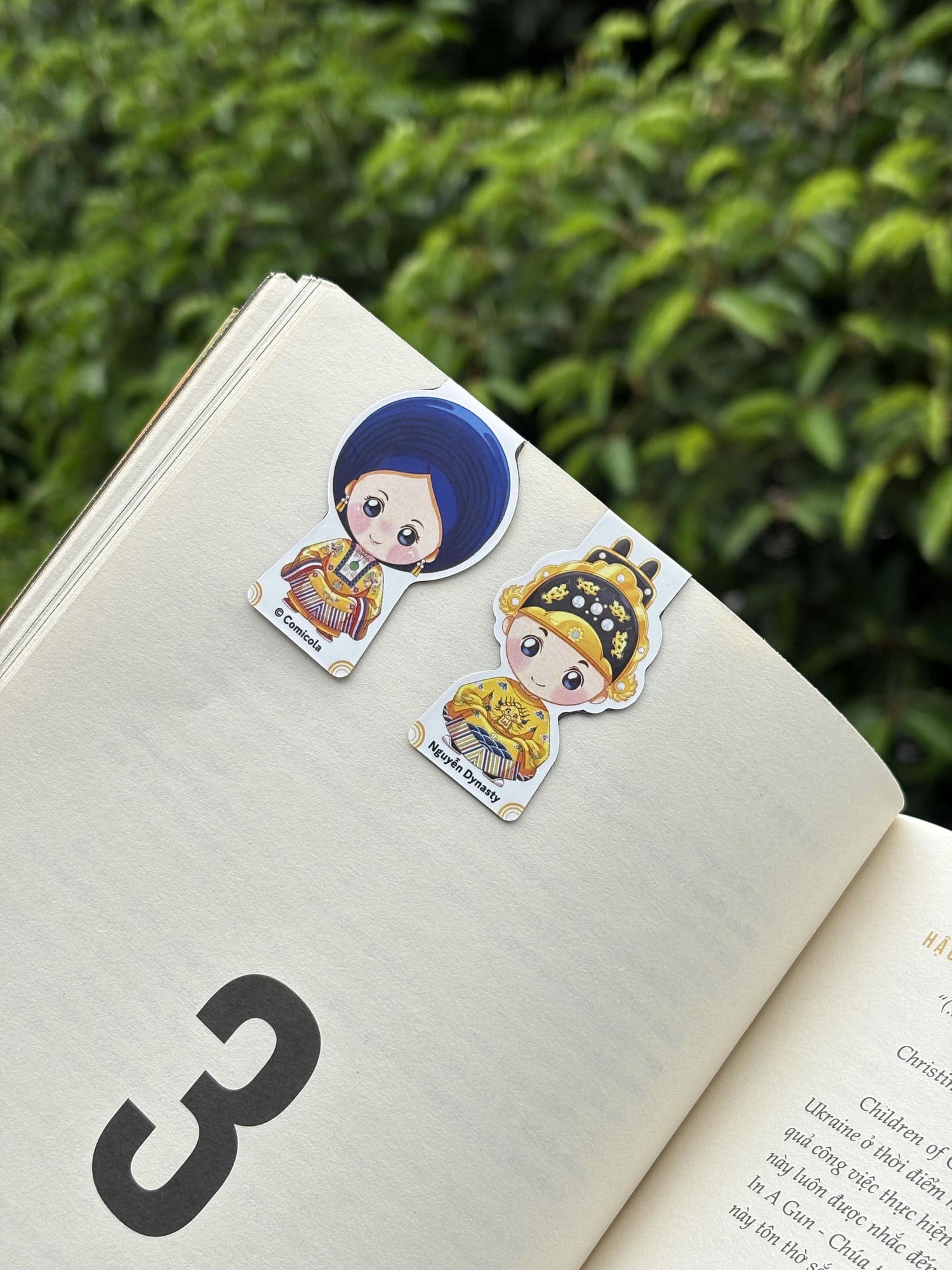 Bookmark nam châm Triều Phục Hoàng Gia