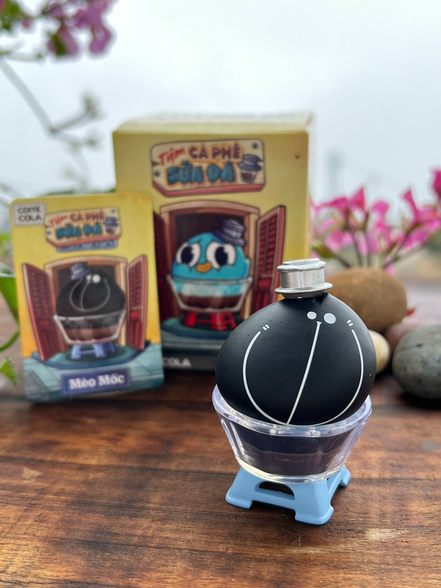 Arttoy collection “Tiệm Cà phê sữa đá”
