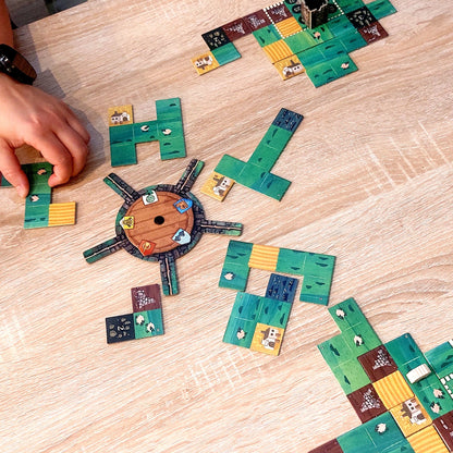 Tipperary Board Game - Board Game Gia Đình Xếp Gạch - Lookout Games - Góc nhìn khác 3