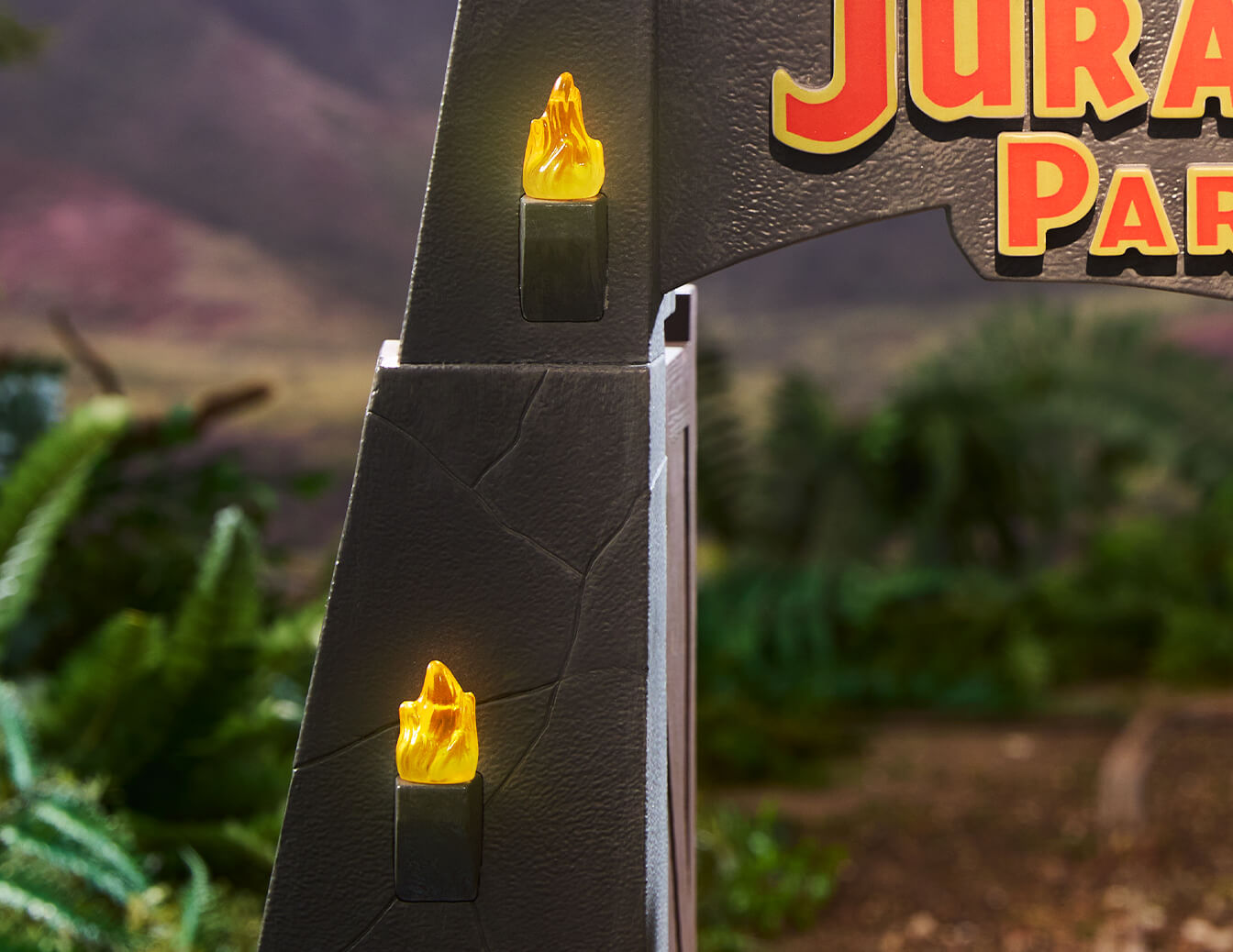 Jurassic World The Gates Crowdfund Mô hình Cánh Cổng Hammond Collection Mattel
